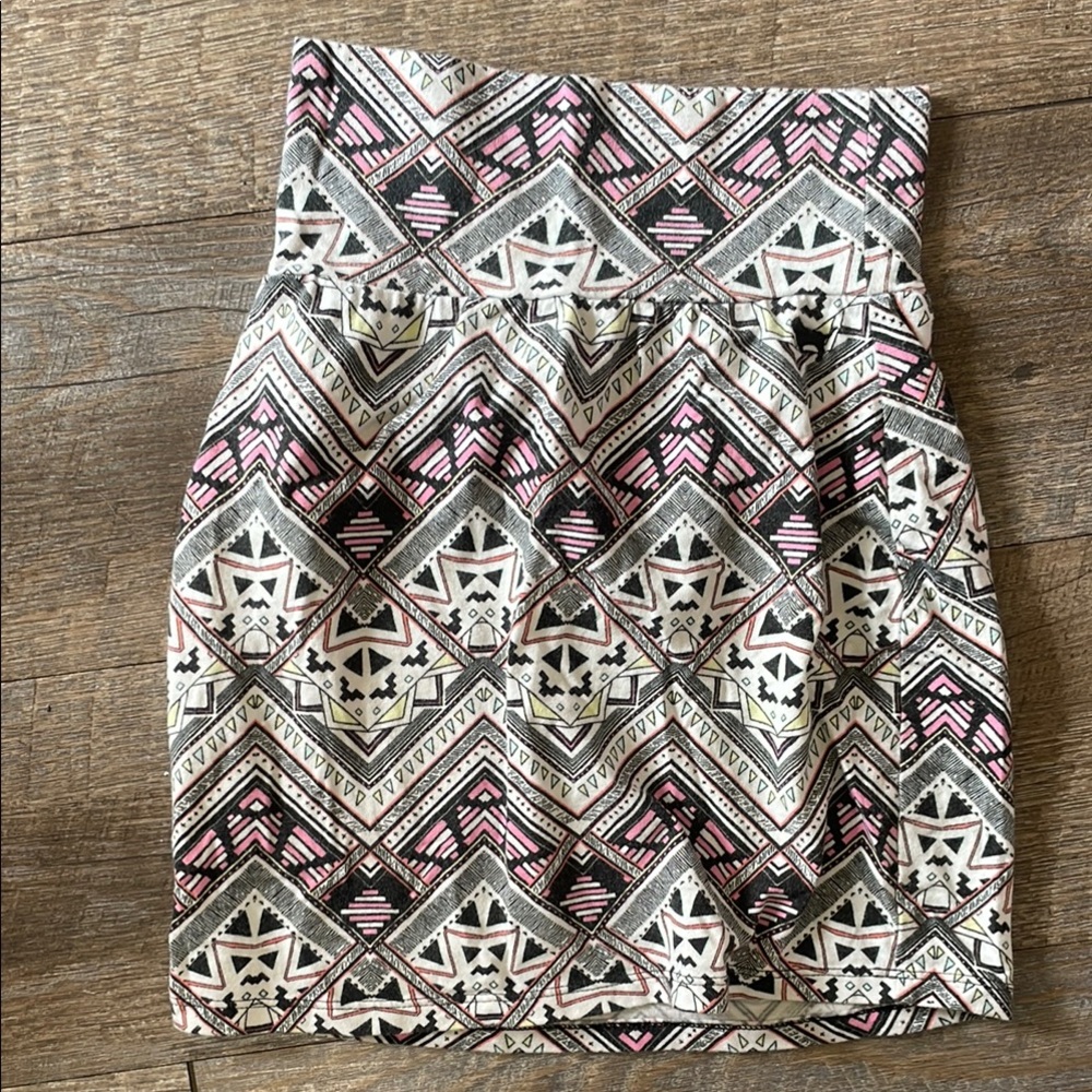 Victoria’s Secret PINK tribal print skirt